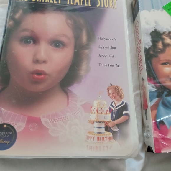 4 VHS Shirley Temple - Picture 2 of 5